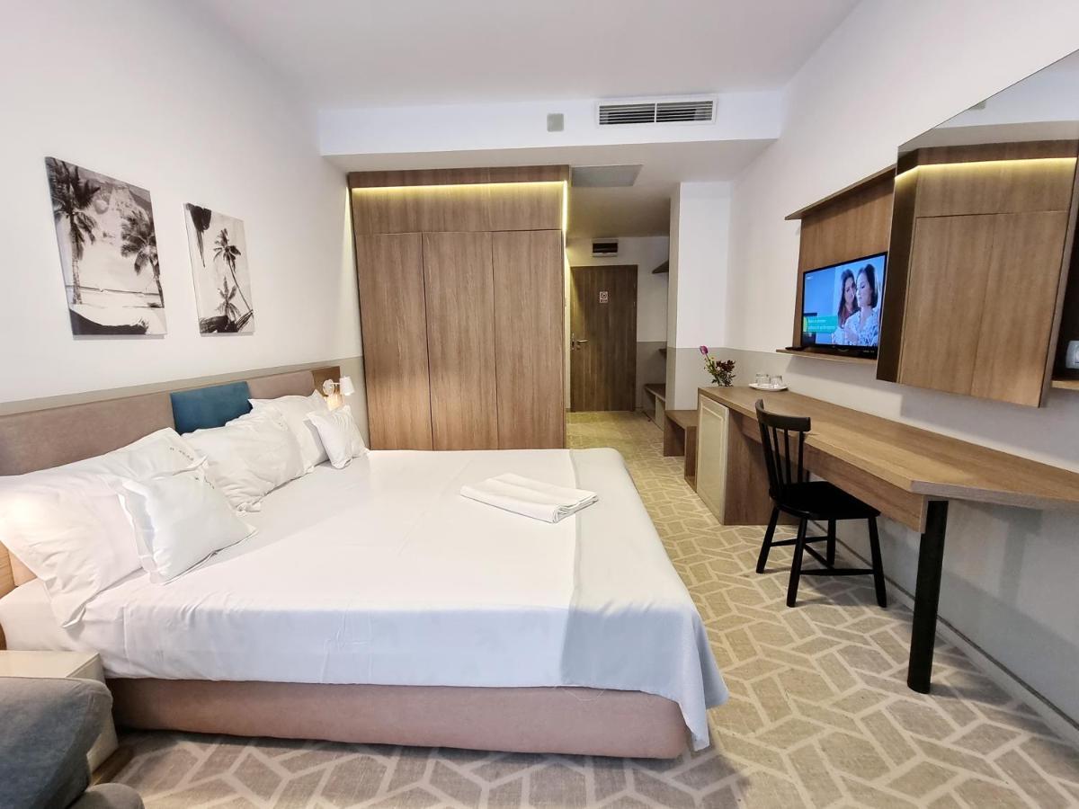 Hotel Clas Mamaia Nord Năvodari Exterior foto