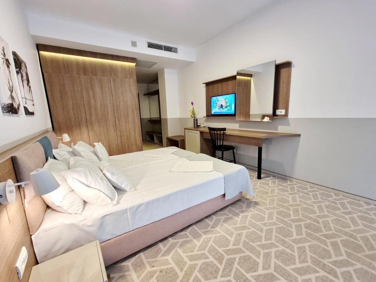 Hotel Clas Mamaia Nord Năvodari Exterior foto