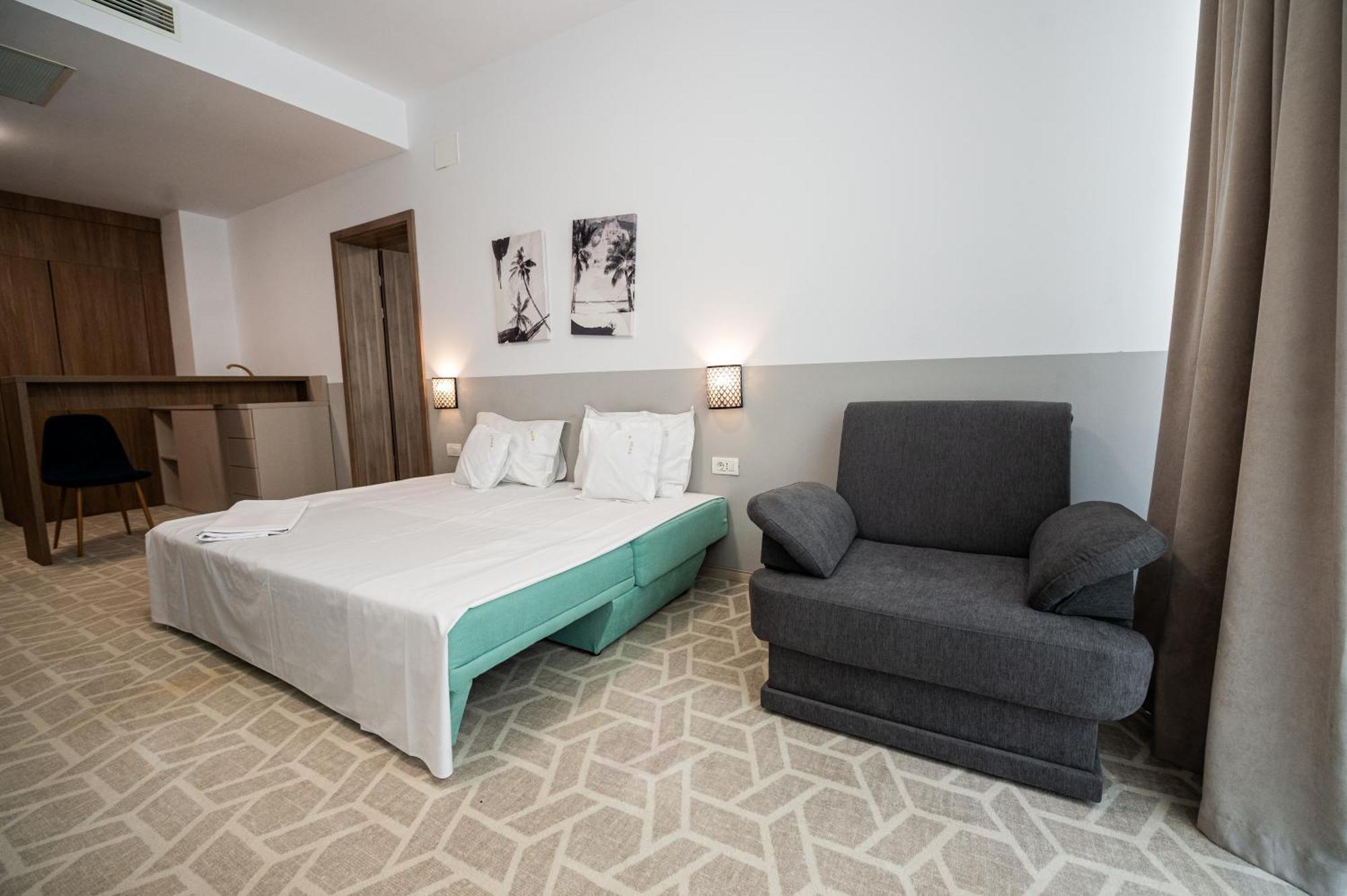 Hotel Clas Mamaia Nord Năvodari Exterior foto