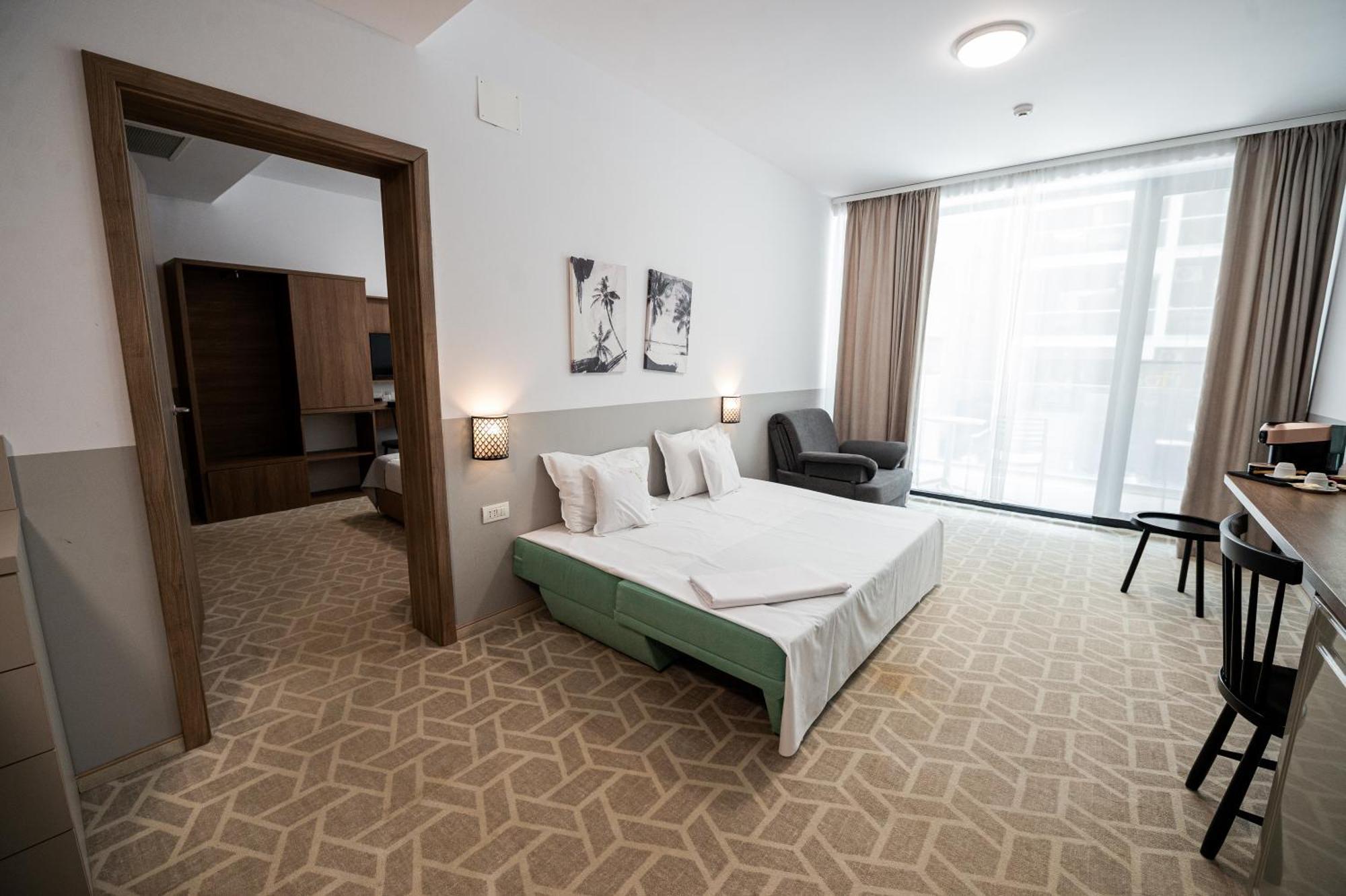 Hotel Clas Mamaia Nord Năvodari Exterior foto